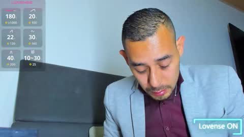 Jhony Alzate online show from November 30, 2:13 am