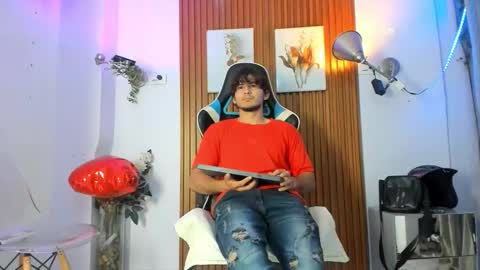 jhossua online show from September 19, 11:10 am