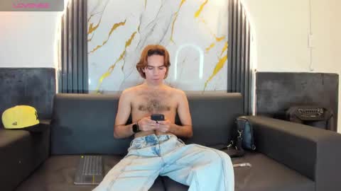 jhostin_1 online show from December 15, 9:01 pm