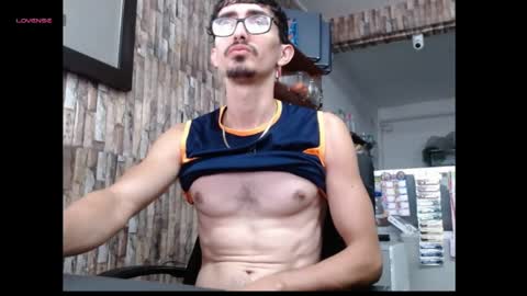 jhosuamoore2 online show from May 30, 1:11 pm