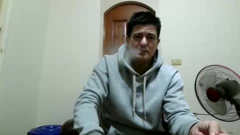 jhwozy online show from November 22, 3:33 pm