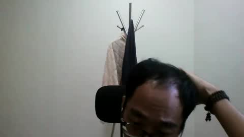 Snapshot of jiachi13 chatting on December 31, 12:32 am Alex online show from December 31, 12:32 am