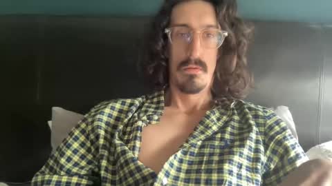 Jigz1986 online show from February 19, 12:00 pm