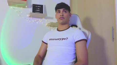 Jimmy Leeh online show from January 30, 11:24 pm