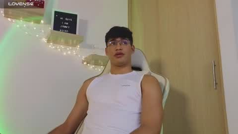 Jimmy Leeh online show from January 22, 10:17 pm