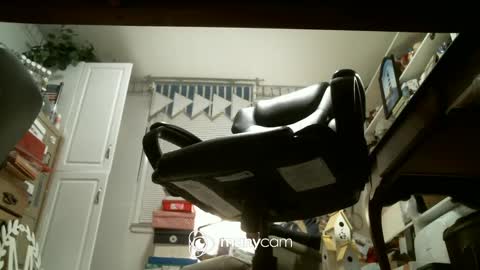 jimwellhung online show from December 13, 4:11 am