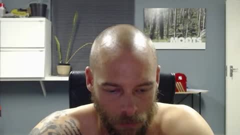 Snapshot of jjameson41 chatting on January 8, 3:29 am JamesJan van Rebel online show from January 8, 3:29 am