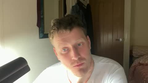 jjjamesxx online show from December 16, 11:45 pm