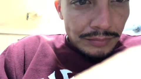 jmartel92 online show from February 15, 1:05 pm