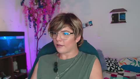 Nick online show from March 8, 8:35 pm