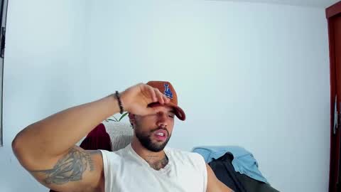 joe_esthetic online show from November 5, 1:07 am