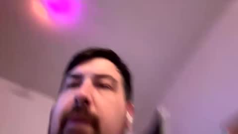 joejoe329 online show from April 18, 4:25 am