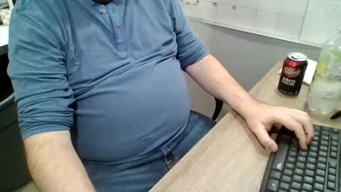 joethorne54 online show from October 17, 3:21 am