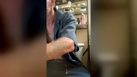 joeybcali79 online show from June 22, 7:47 am