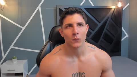 Johan Williams online show from December 27, 12:23 pm