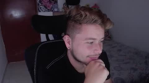 JOHAN independient model online show from December 4, 3:30 pm