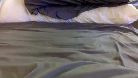 john2984292928 online show from July 26, 10:15 am