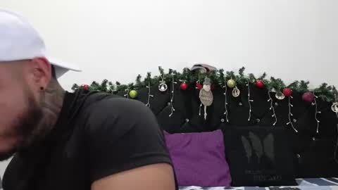 John  online show from December 18, 11:02 am