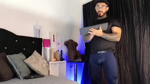 John  online show from September 13, 11:44 am