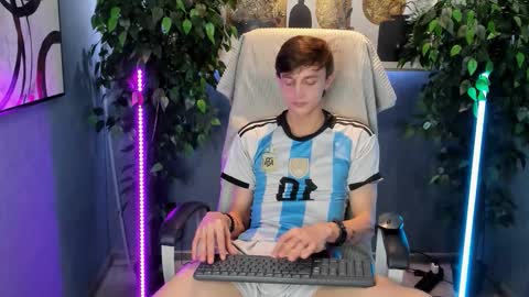 John online show from October 18, 7:46 am