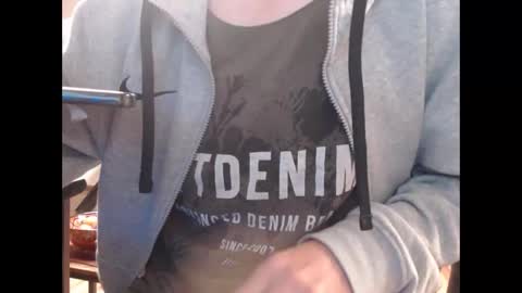 johnbongo online show from September 29, 7:10 pm