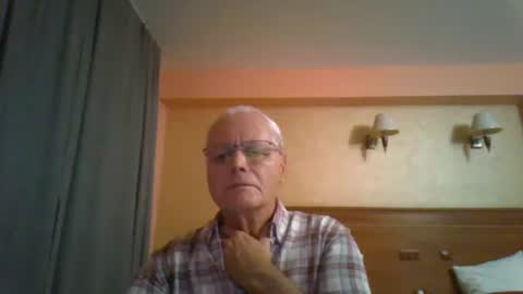 johndesnudado online show from November 9, 9:30 pm