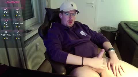 Jones online show from December 17, 8:32 pm