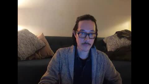 Snapshot of johneelicks chatting on October 24, 8:16 am Johnee online show from October 24, 8:16 am