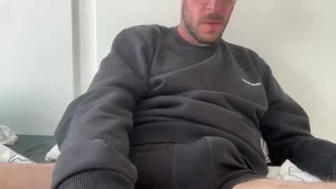 johnhard1987 online show from October 1, 10:19 am