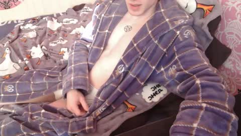 Johnny online show from March 1, 6:04 am