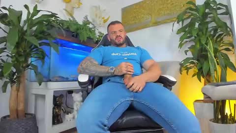 JOHNNY online show from April 14, 12:55 am