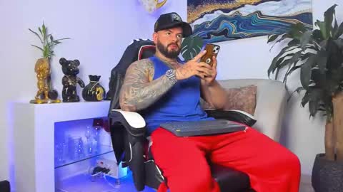 JOHNNY online show from February 19, 1:13 am