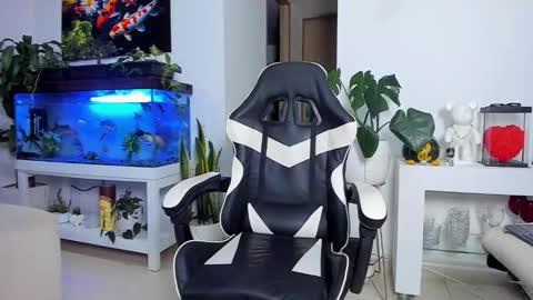 JOHNNY online show from November 4, 12:22 am