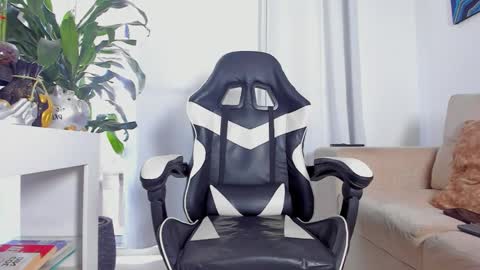 JOHNNY online show from March 22, 5:29 pm