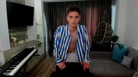Johnny k. online show from June 15, 7:33 am