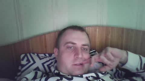 johnoreon online show from April 4, 7:38 am