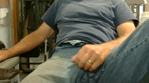 johnstrong online show from June 28, 2:34 pm