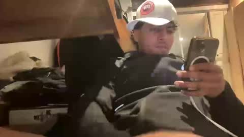 johnycash1101 online show from July 16, 10:33 am