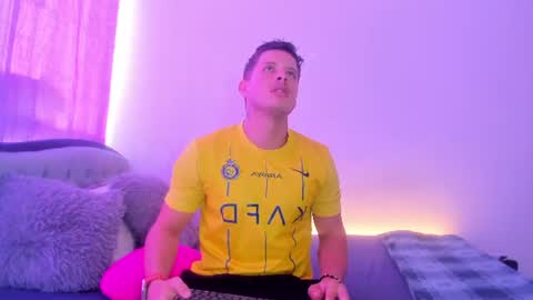 johnycooper08 online show from July 16, 12:34 pm