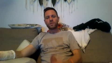 jojo19844 online show from December 1, 10:02 pm