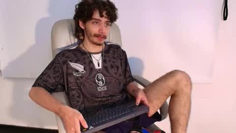 jojobraando online show from April 7, 12:21 am