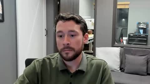 jonadams805 online show from October 31, 1:51 am