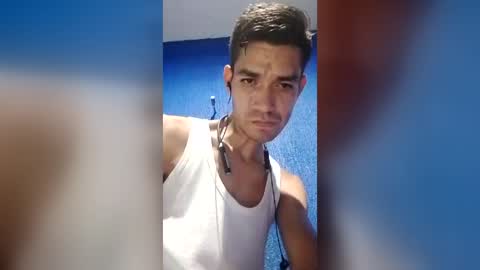 jonalberto072 online show from August 5, 7:35 am