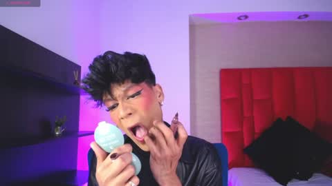 Jonas  online show from March 31, 4:58 am