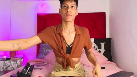 Jonas  online show from March 8, 1:12 pm