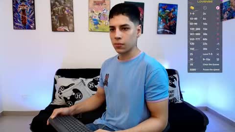 Instagram jonathanfit14 online show from May 27, 9:34 pm