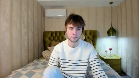 Jonah online show from December 18, 12:01 pm