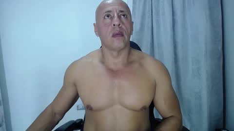 Snapshot of jordan_gomez_ chatting on December 10, 2:46 am Jordan online show from December 10, 2:46 am