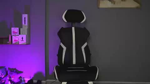 JordanRossie online show from March 18, 10:35 pm