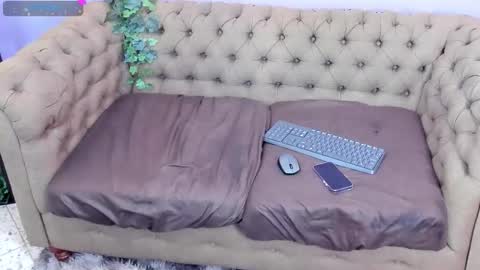 jose online show from September 10, 10:30 pm